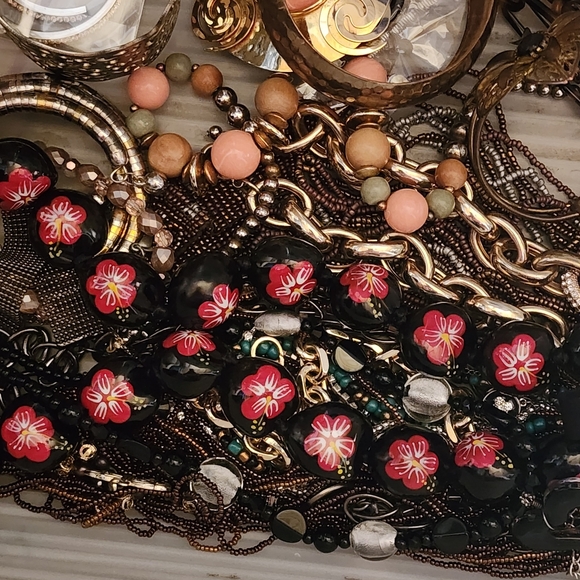 Jewelry Dig 101-200 Live Show Listing $15 Minimum - Picture 4 of 14